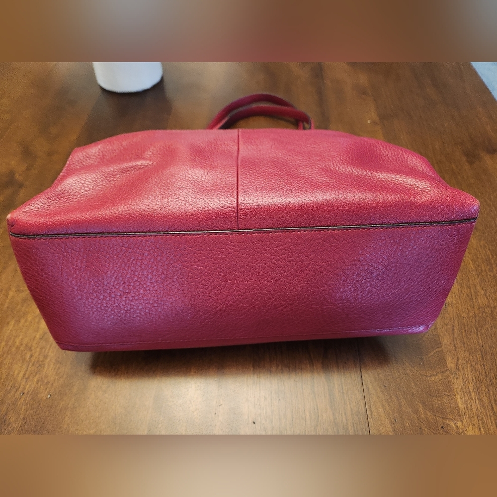 Coach Pebbled Leather Tote in Berry Pink/Dark Red with Gold Hardware - Picture 8 of 12